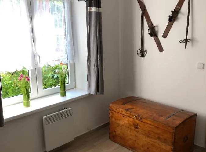 Roothaus Černý Dŭl